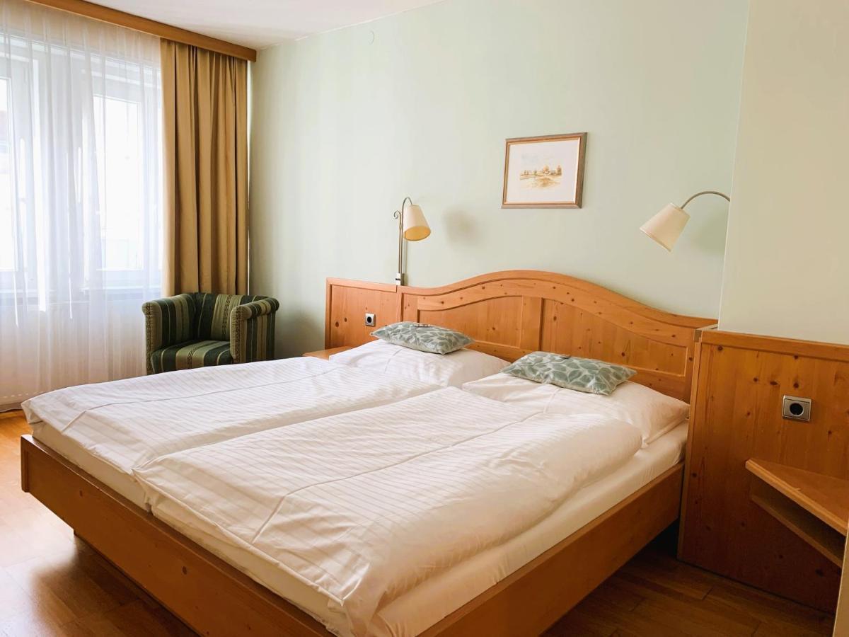 Hotel Zur Post グンポルツキルヒェン エクステリア 写真