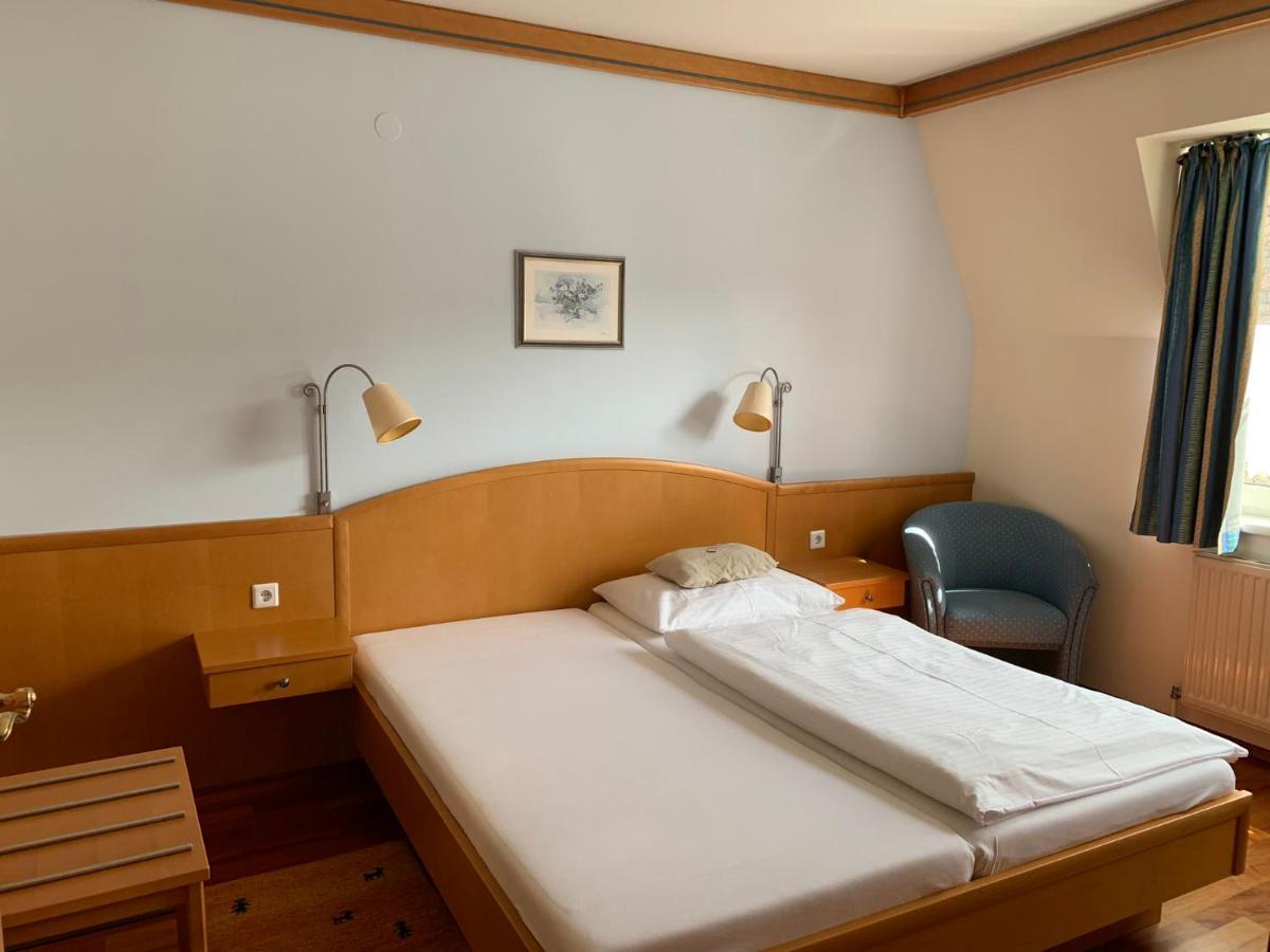 Hotel Zur Post グンポルツキルヒェン エクステリア 写真