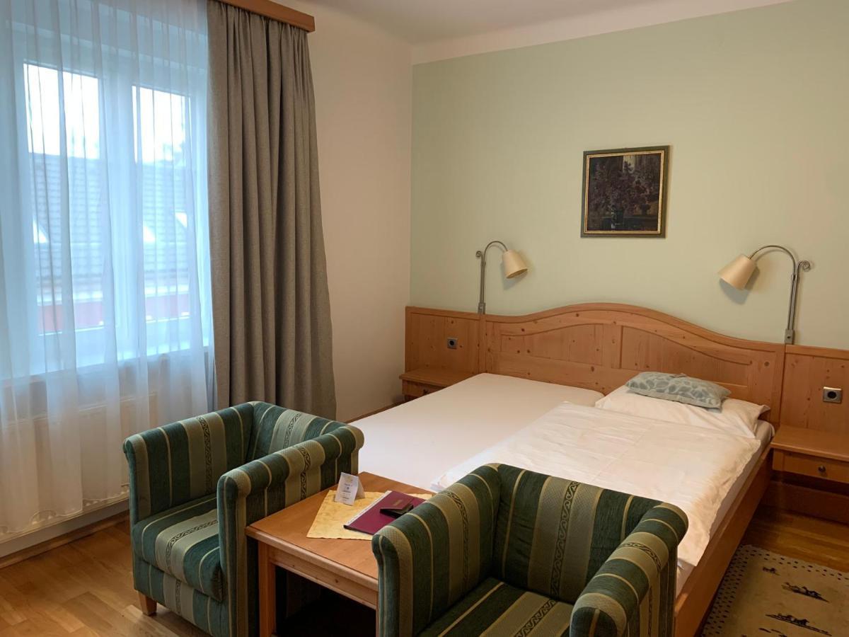 Hotel Zur Post グンポルツキルヒェン エクステリア 写真